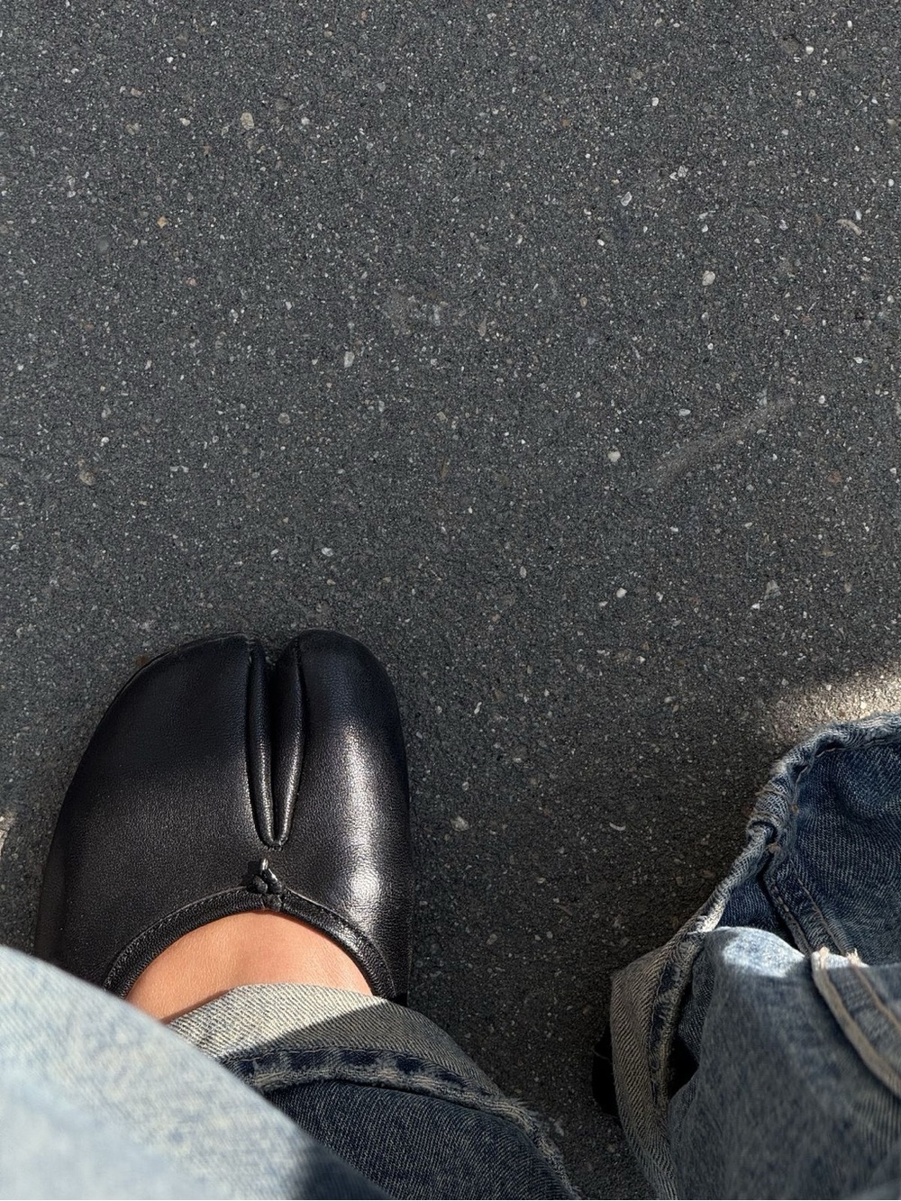 Women's Black Split-Toe Leather Flats